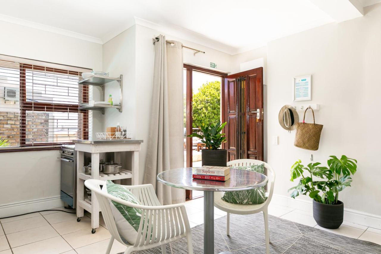 Apartment Studios- Camps Bay *