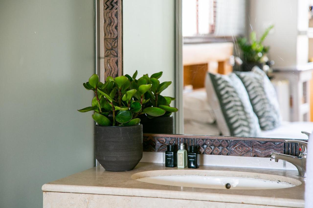Studios- Camps Bay Apartment *
